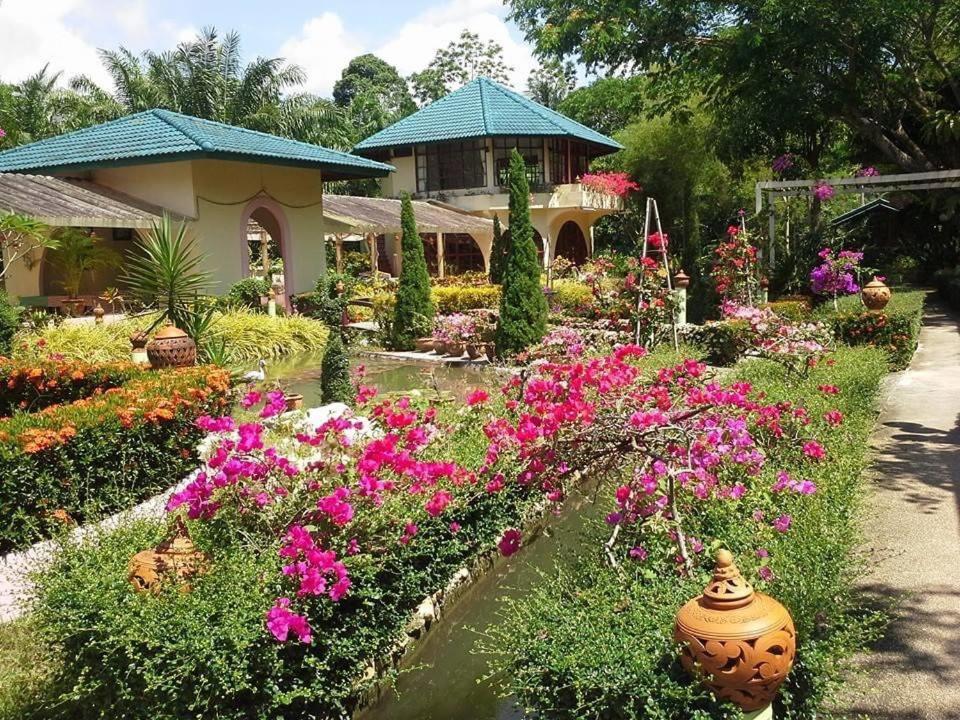 Ekman Garden Resort Sichon Ngoại thất bức ảnh