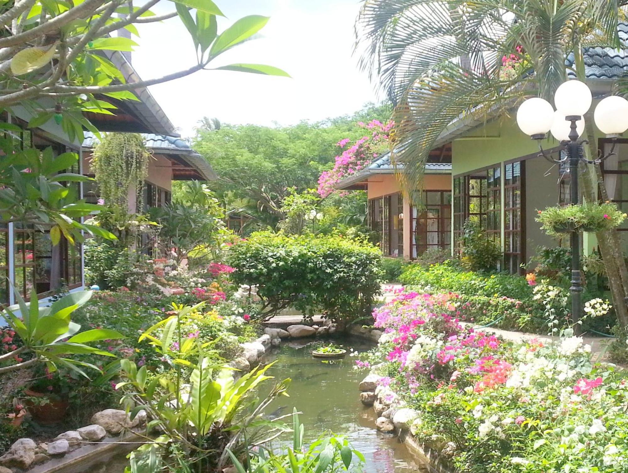Ekman Garden Resort Sichon Ngoại thất bức ảnh